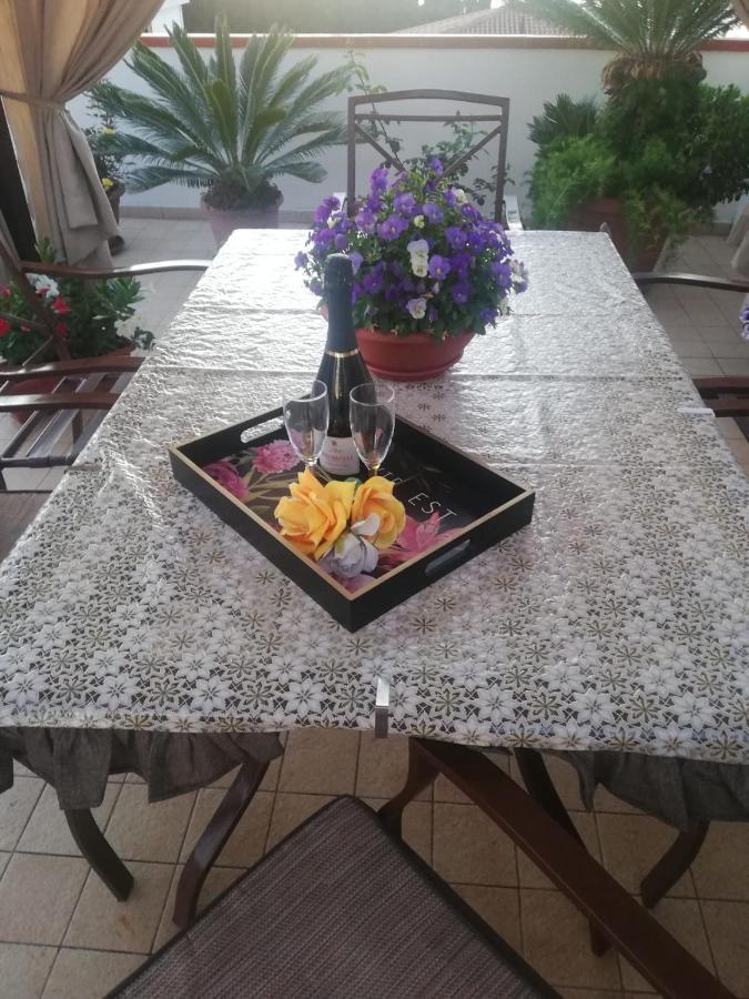 Terrazza Sabine Accomodation โตรเปอา ภายนอก รูปภาพ