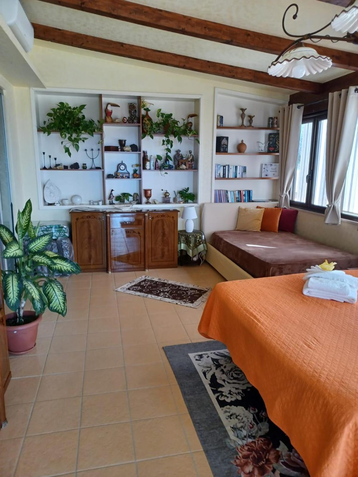 Terrazza Sabine Accomodation โตรเปอา ภายนอก รูปภาพ