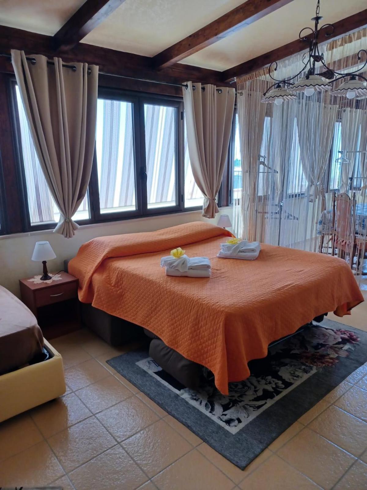 Terrazza Sabine Accomodation โตรเปอา ภายนอก รูปภาพ