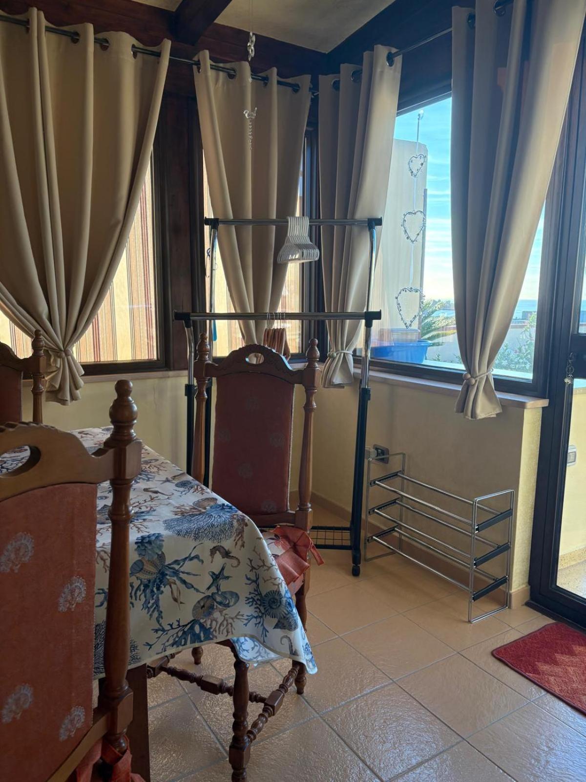 Terrazza Sabine Accomodation โตรเปอา ภายนอก รูปภาพ
